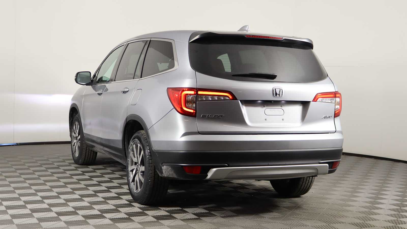 used 2020 Honda Pilot car, priced at $23,798