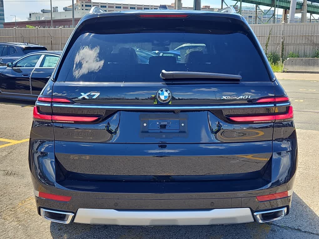 new 2025 BMW X7 car, priced at $92,525