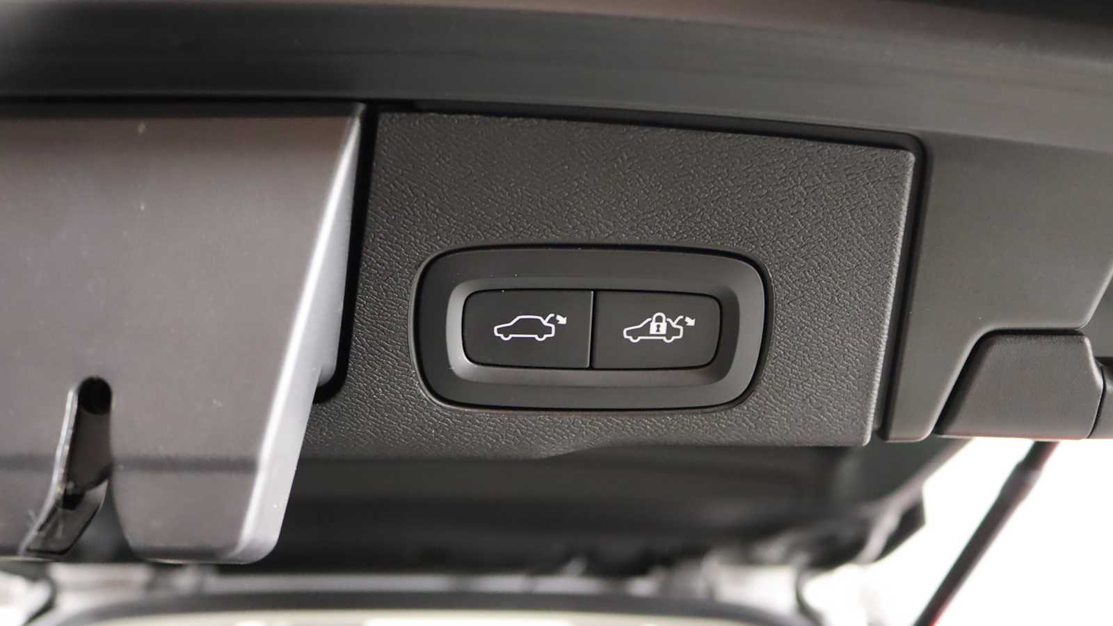 used 2023 Volvo XC60 Recharge Plug-In Hybrid car, priced at $45,798