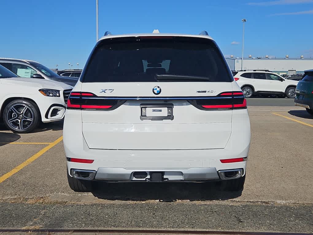 new 2025 BMW X7 car, priced at $89,675