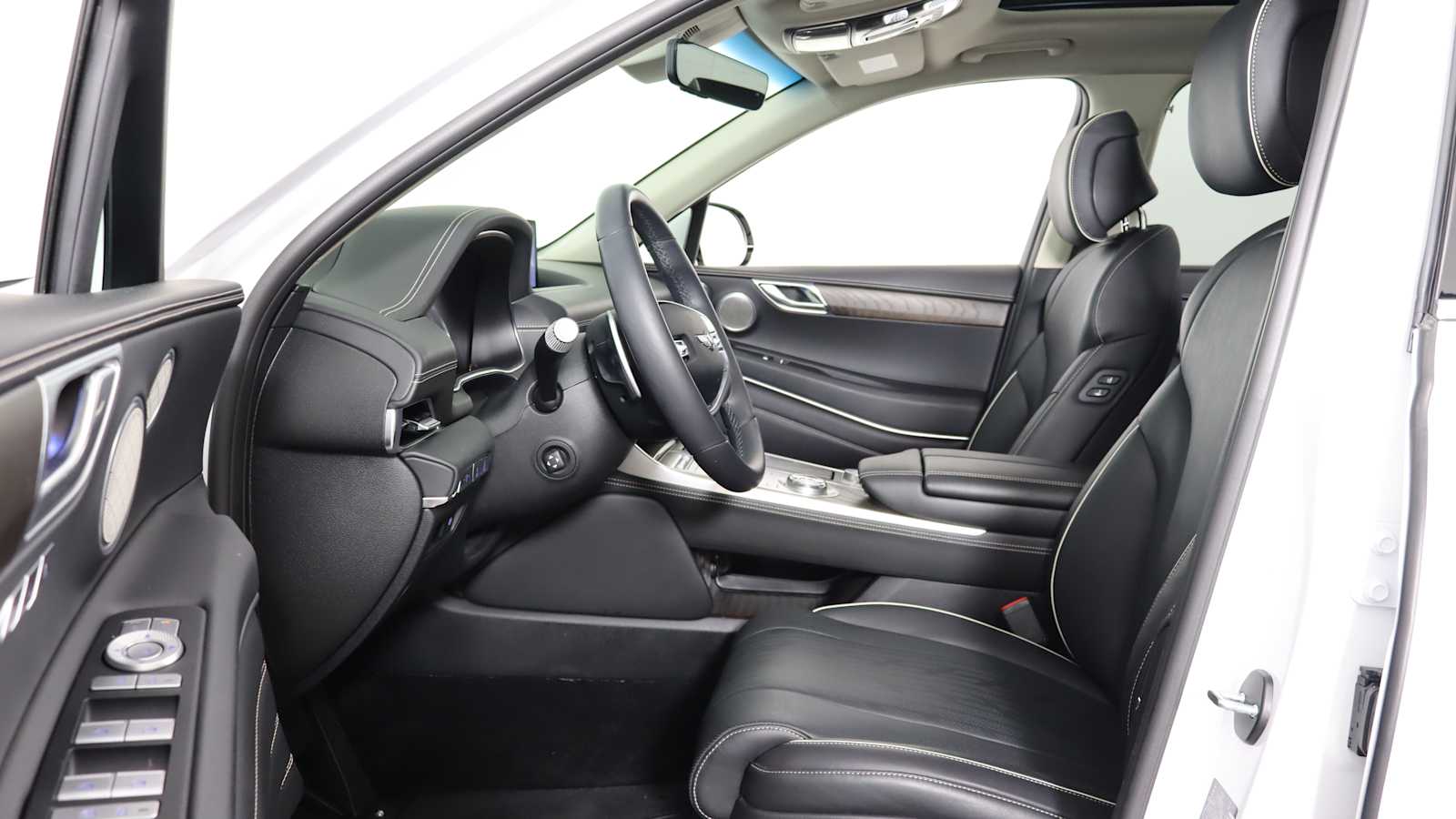 used 2024 Genesis GV80 car, priced at $58,898