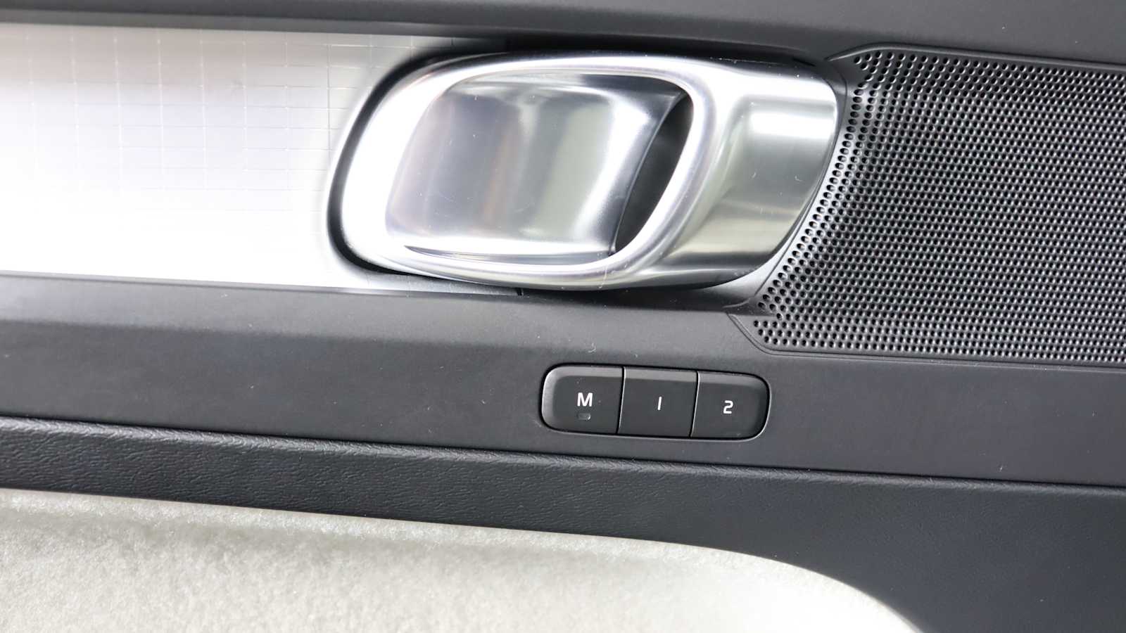 used 2019 Volvo XC40 car, priced at $23,698