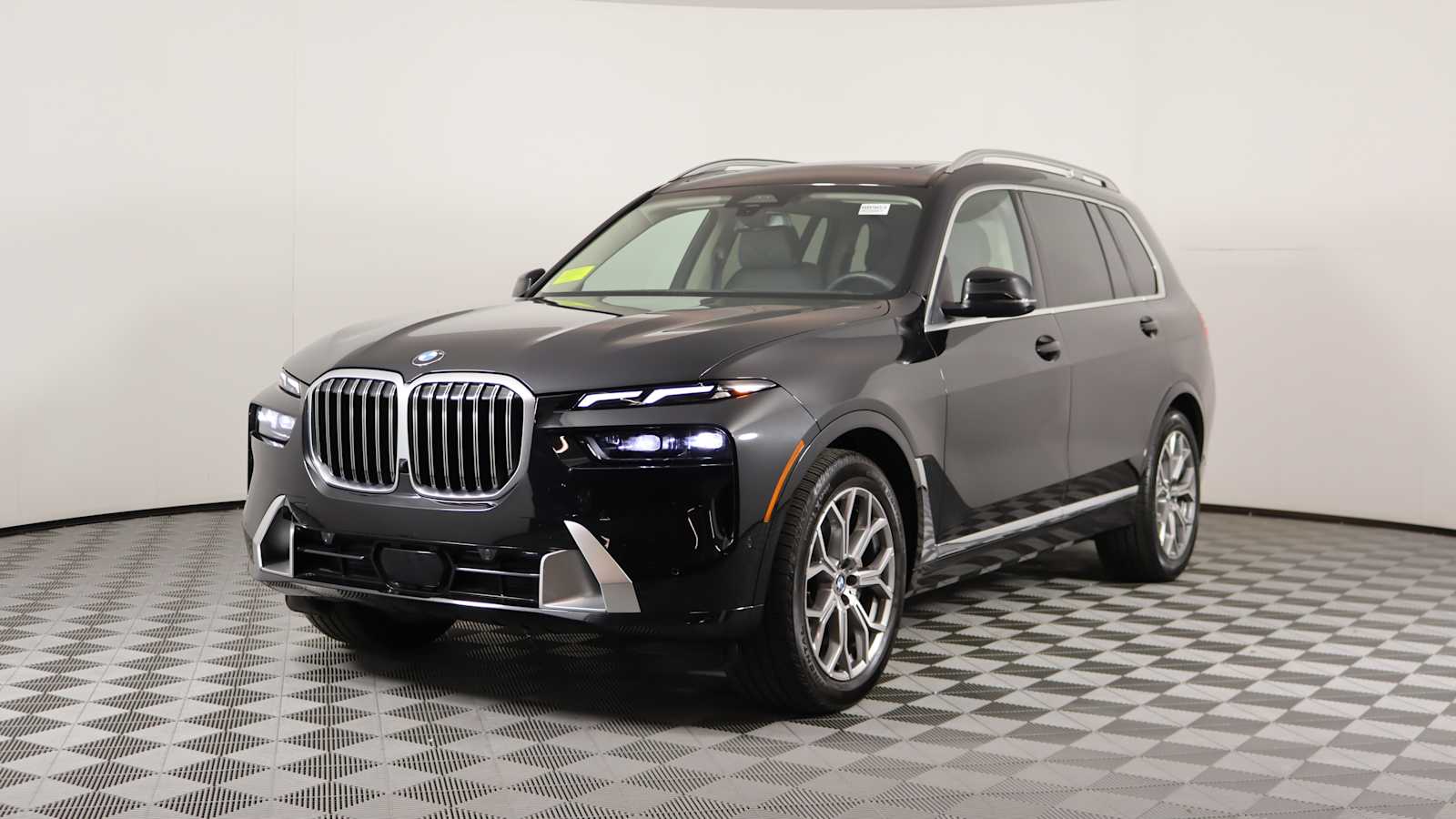 used 2025 BMW X7 car, priced at $82,798