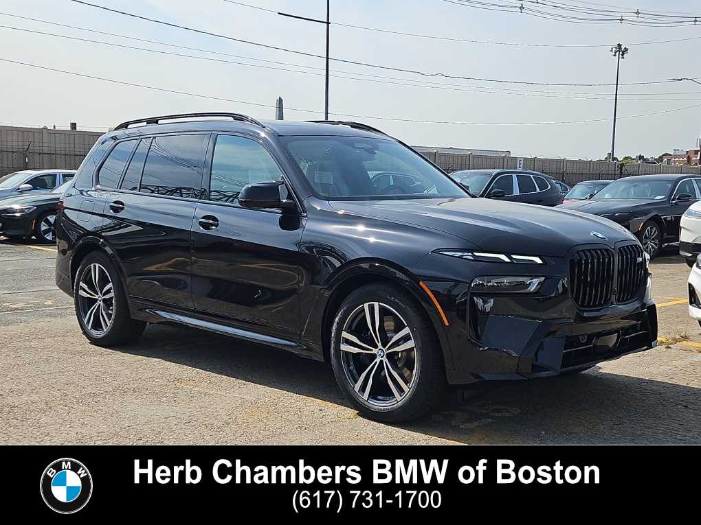 new 2025 BMW X7 car, priced at $119,225