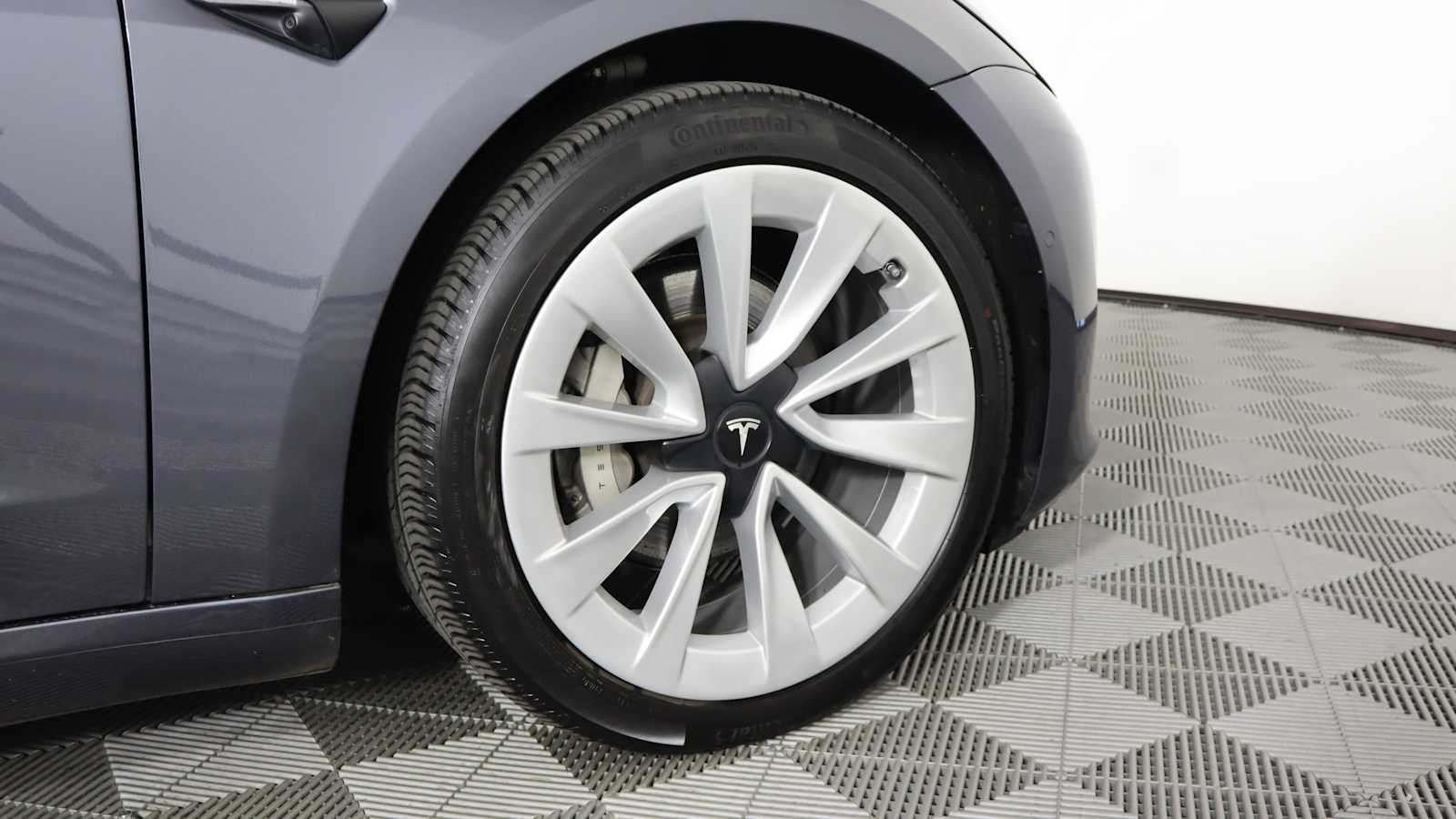 used 2021 Tesla Model 3 car, priced at $22,998