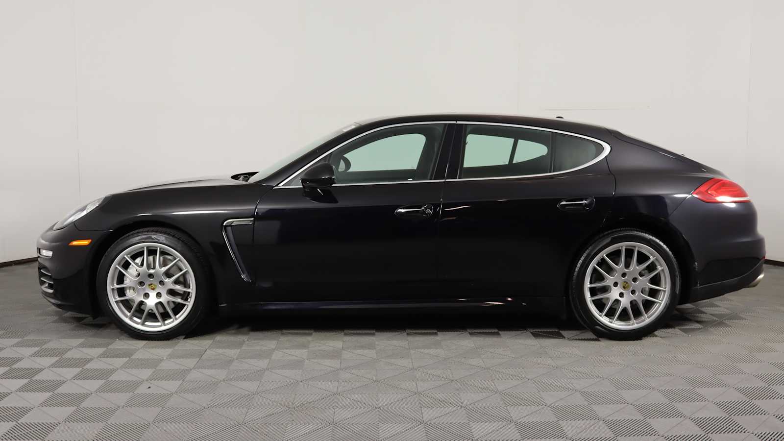 used 2015 Porsche Panamera car, priced at $37,798