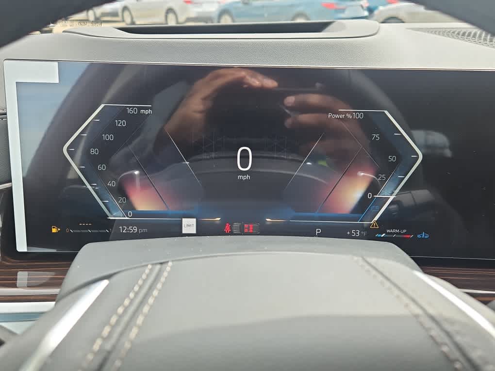 new 2025 BMW X7 car, priced at $88,025