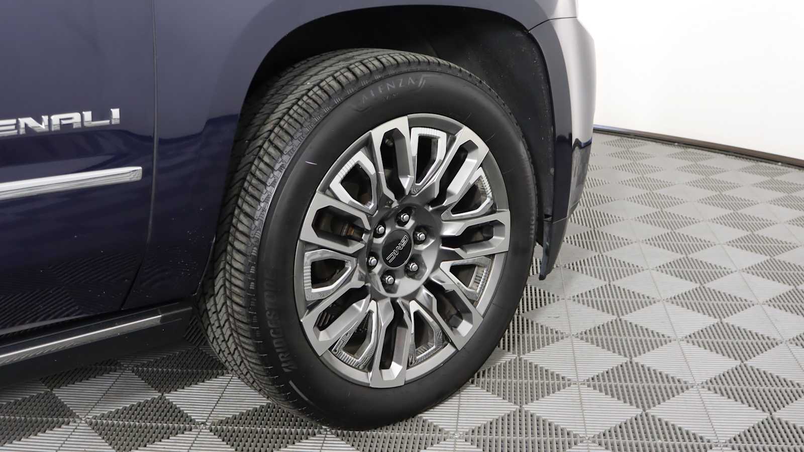 used 2020 GMC Yukon car, priced at $39,798