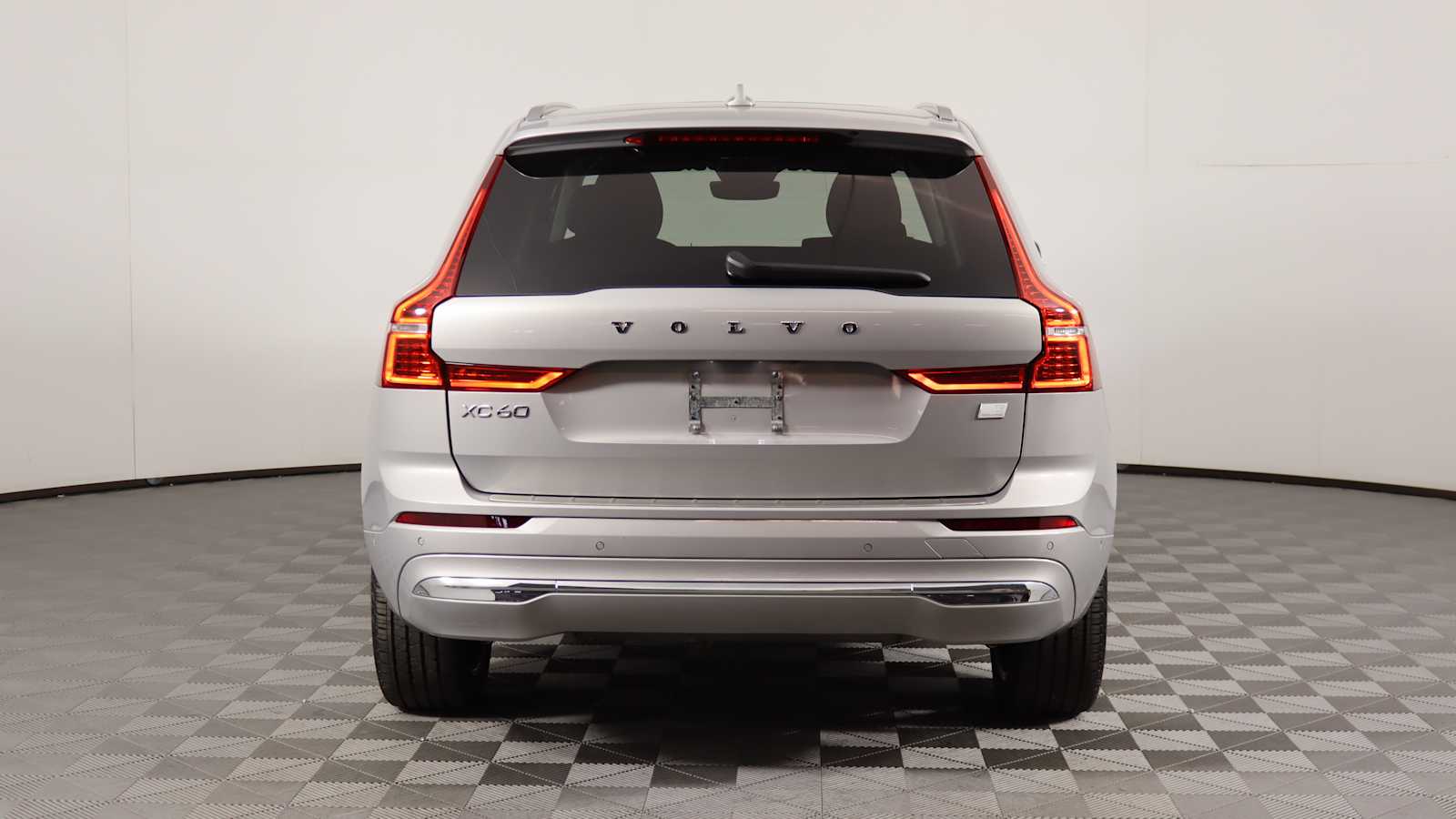 used 2022 Volvo XC60 Recharge Plug-In Hybrid car, priced at $39,798