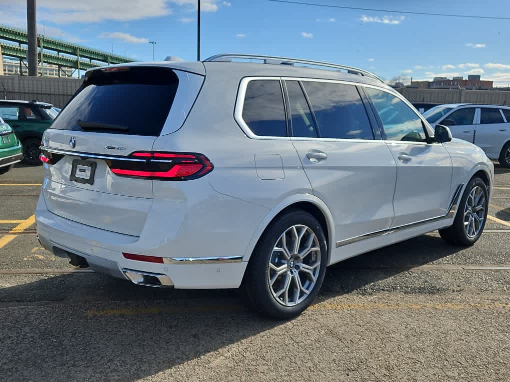 new 2025 BMW X7 car, priced at $88,625