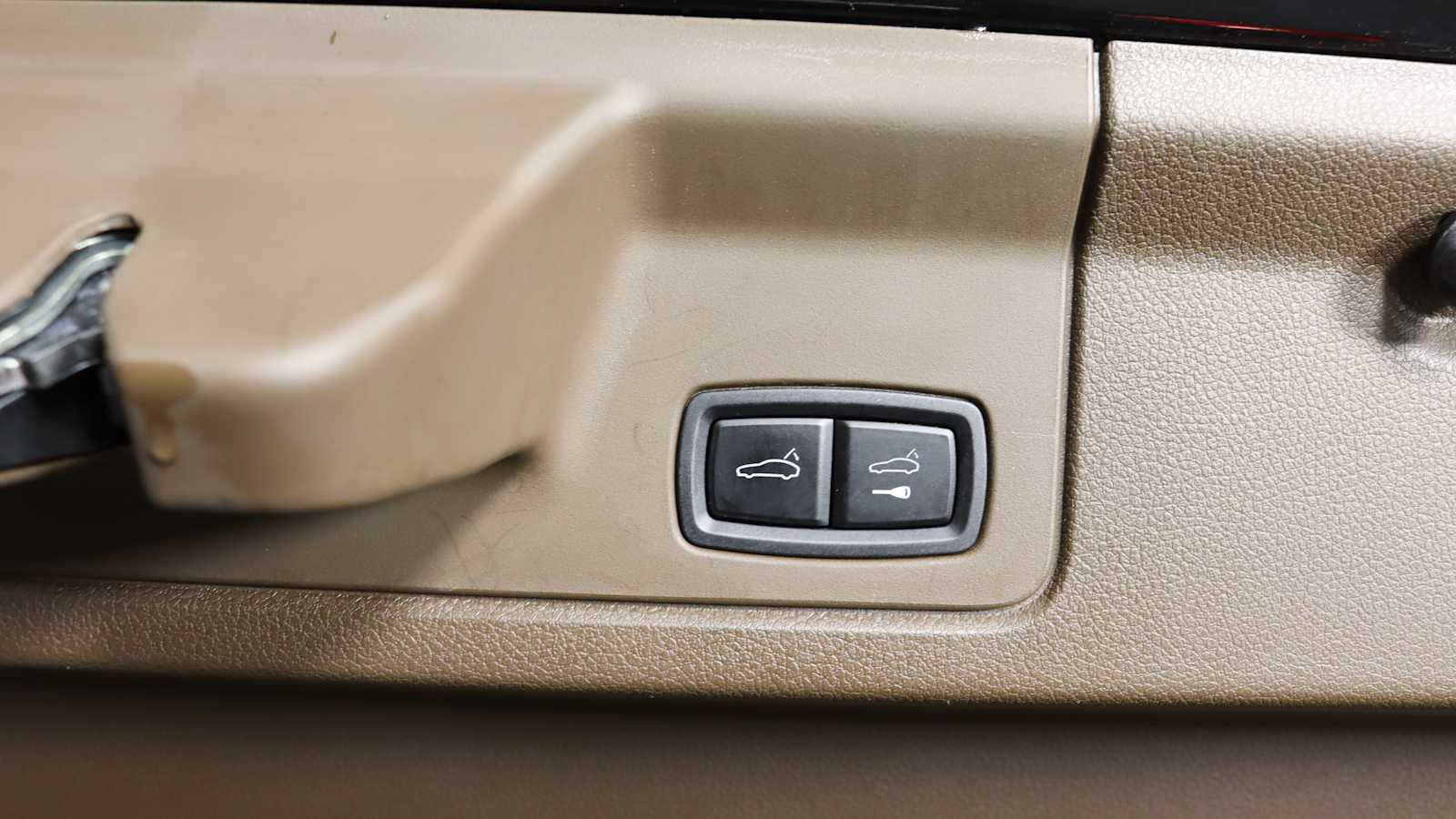 used 2015 Porsche Panamera car, priced at $37,798