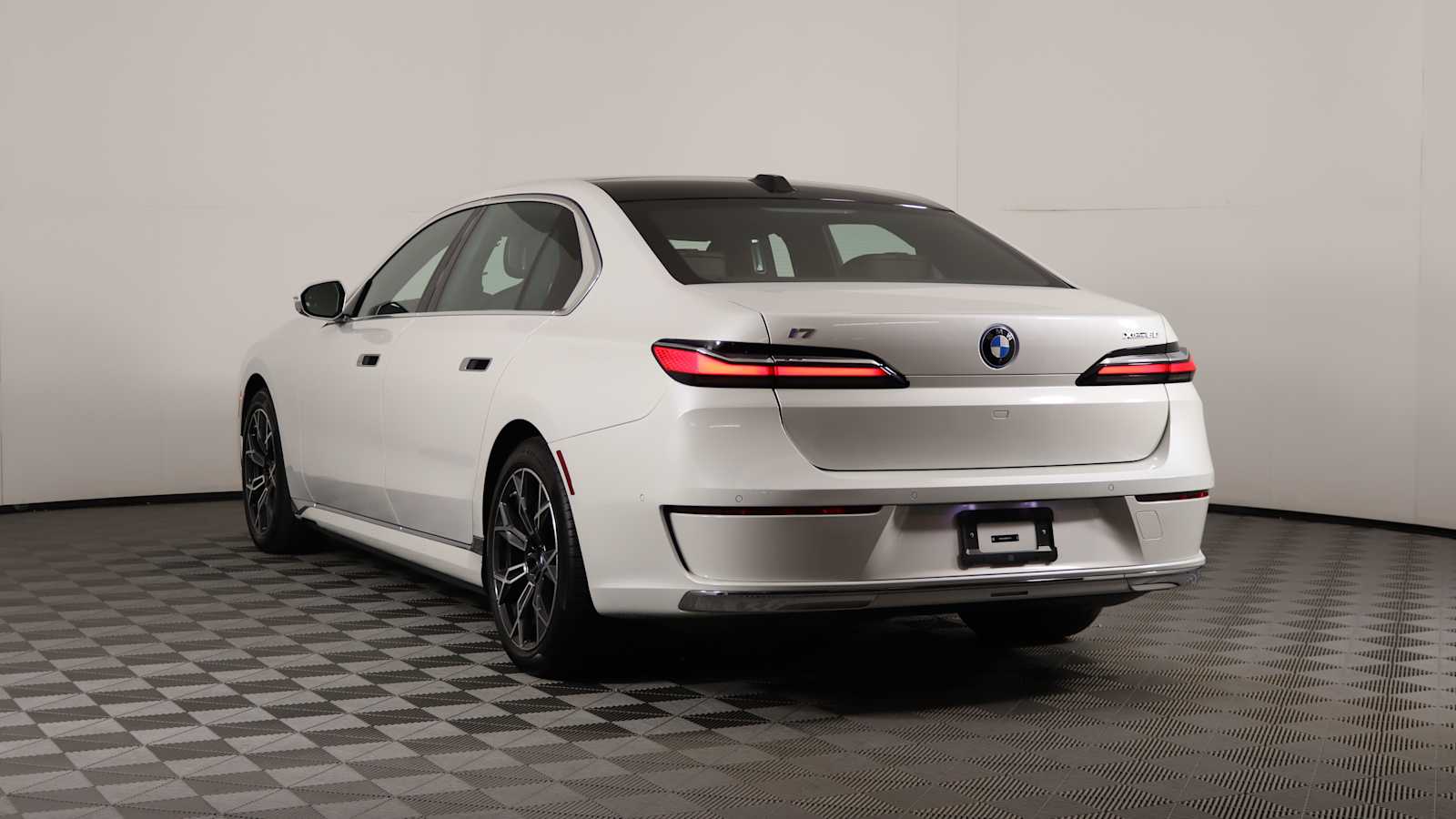 used 2024 BMW i7 car, priced at $89,898