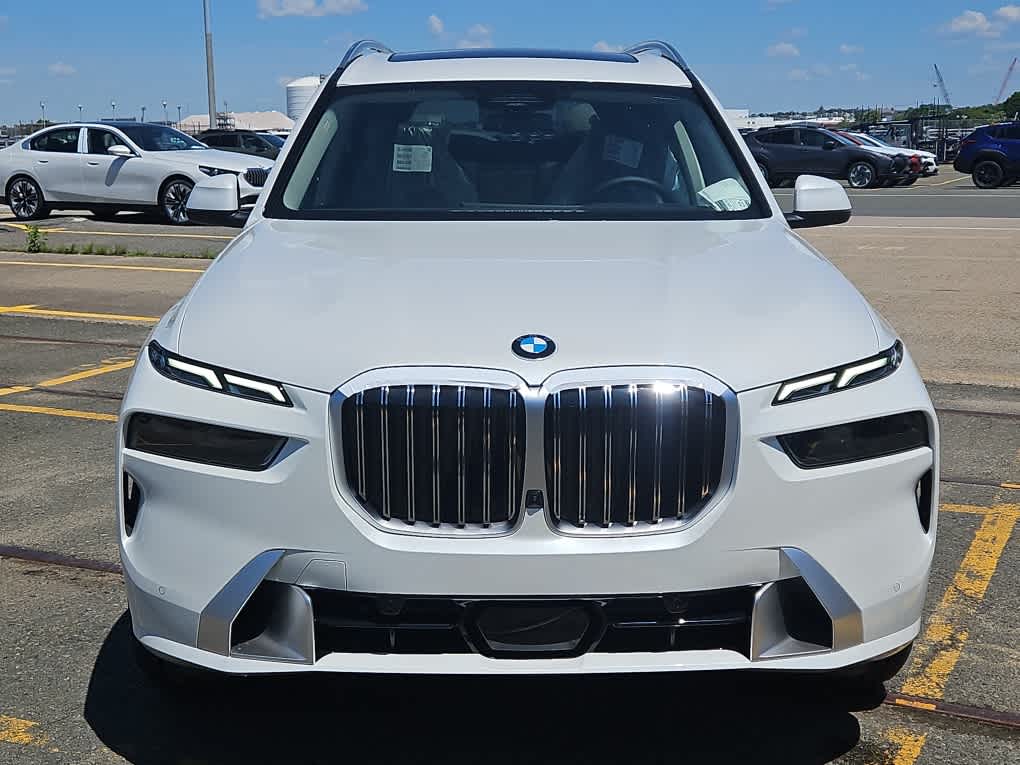 new 2025 BMW X7 car, priced at $92,175