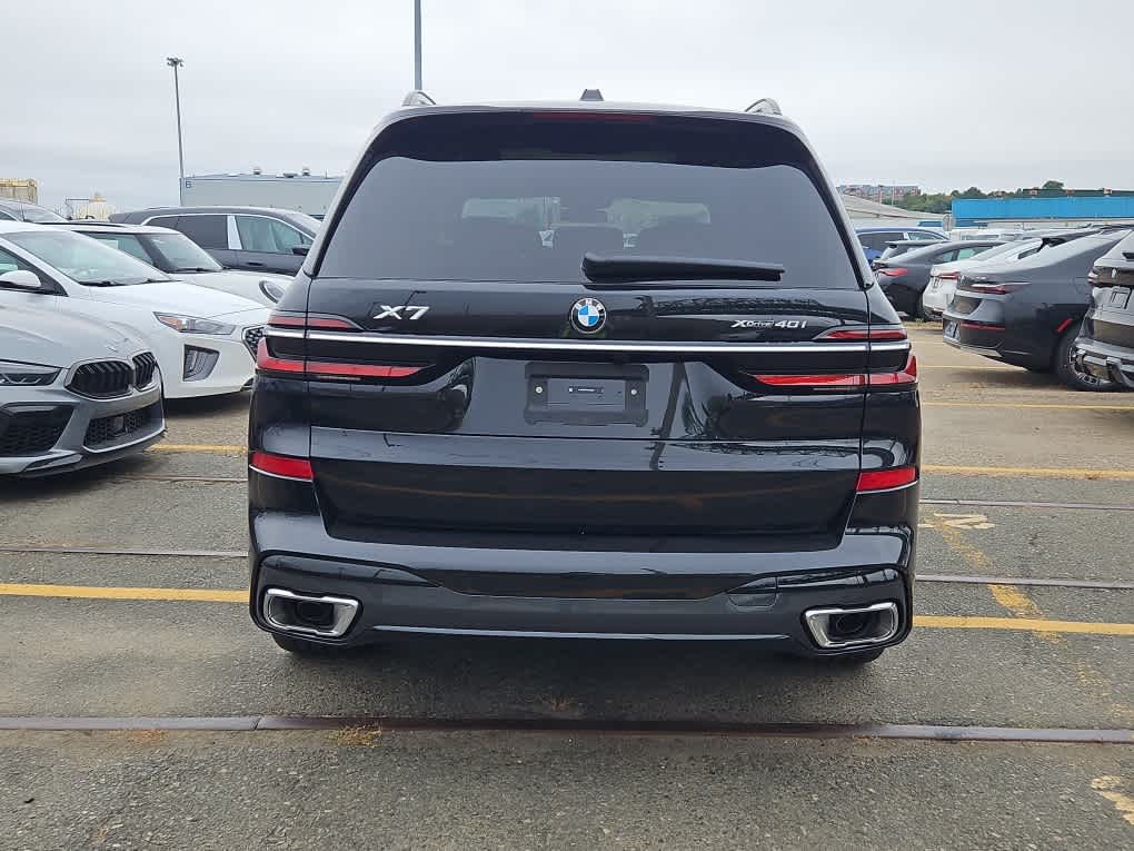 new 2025 BMW X7 car, priced at $91,700