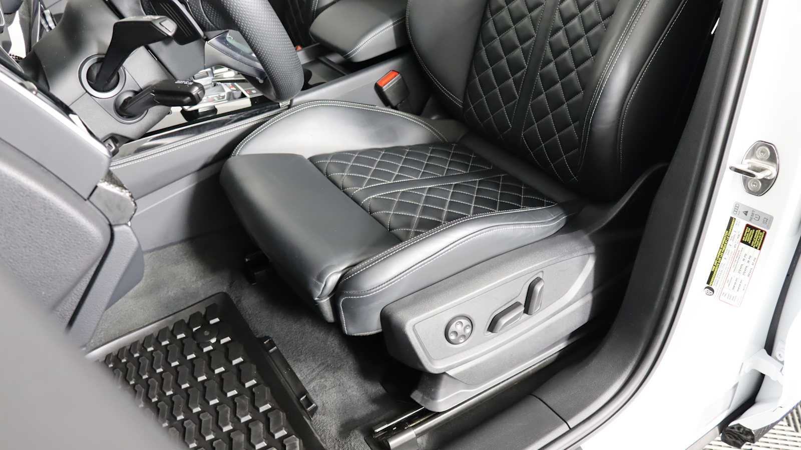used 2023 Audi SQ5 car, priced at $42,898