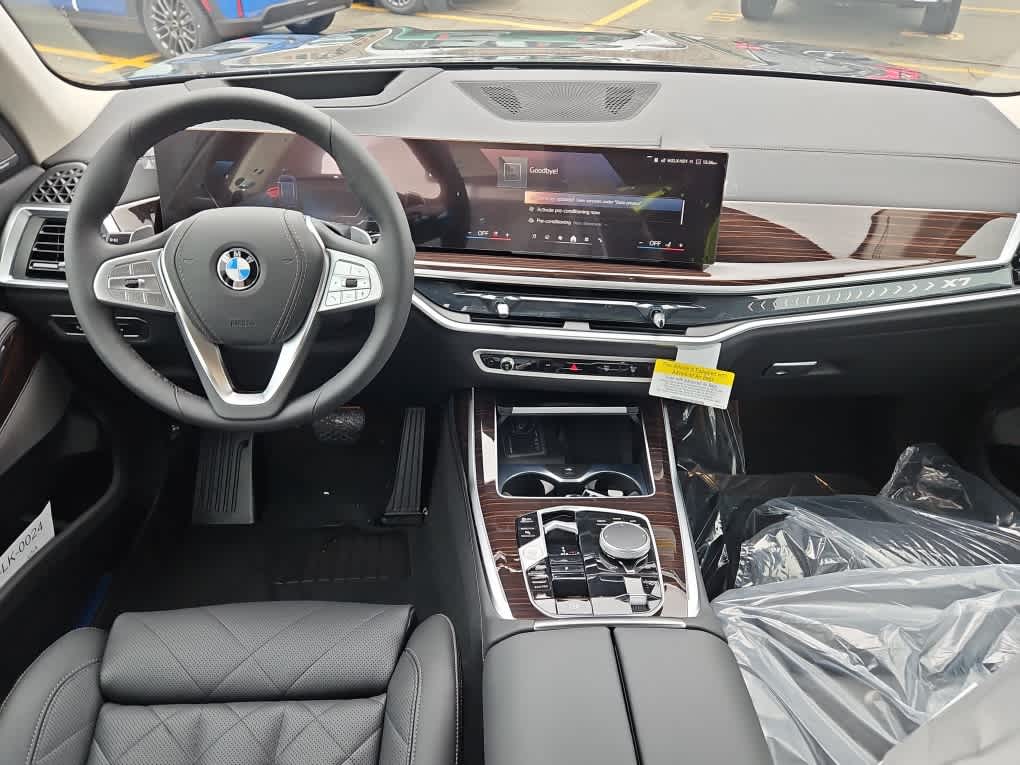 new 2025 BMW X7 car, priced at $92,975