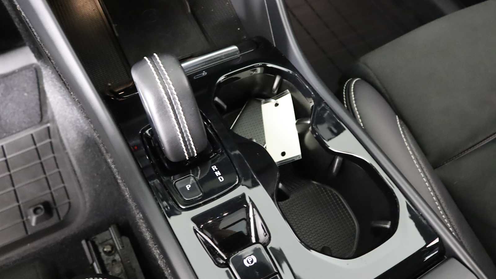 used 2019 Volvo XC40 car, priced at $24,698