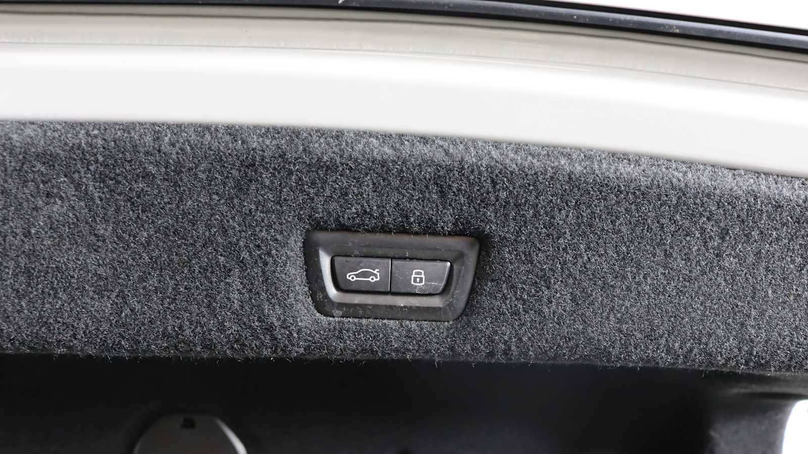 used 2024 BMW i7 car, priced at $112,398