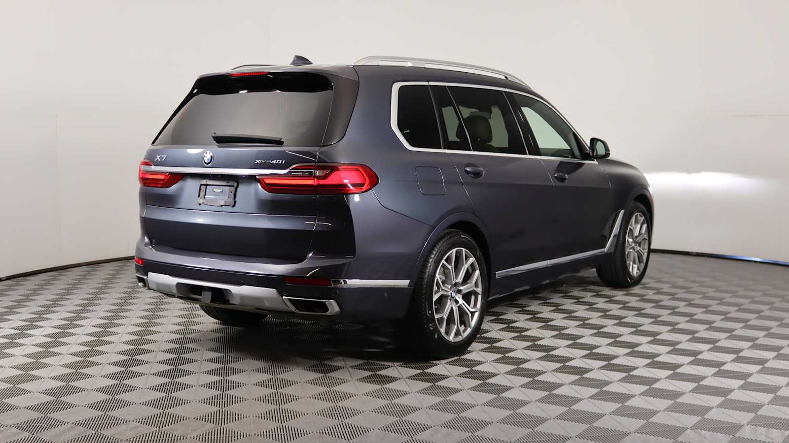 used 2022 BMW X7 car, priced at $55,998