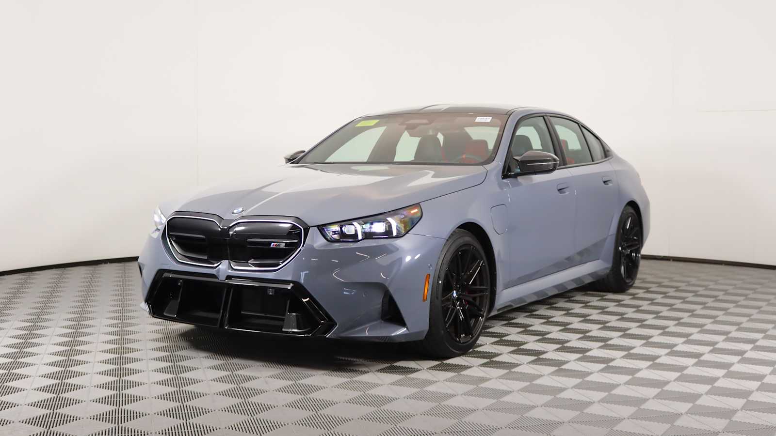 new 2025 BMW M5 car, priced at $131,125