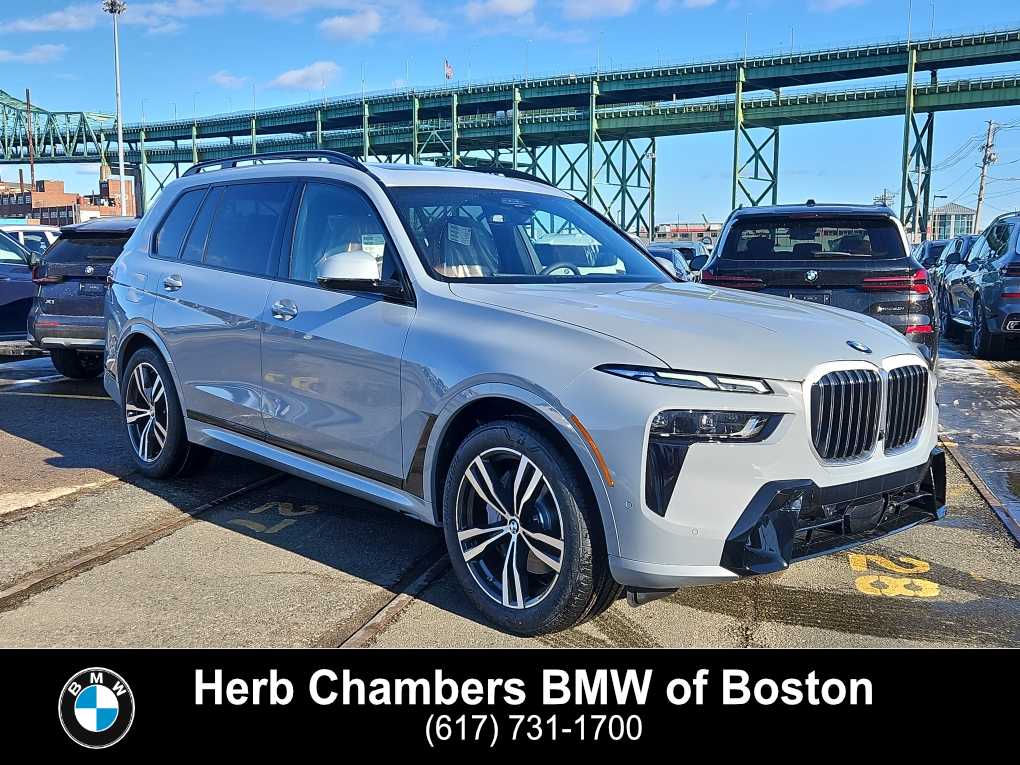 new 2025 BMW X7 car, priced at $98,625