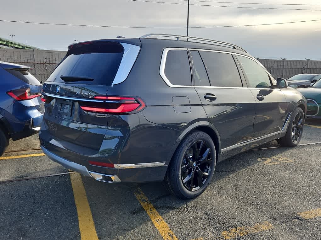 new 2025 BMW X7 car, priced at $94,275