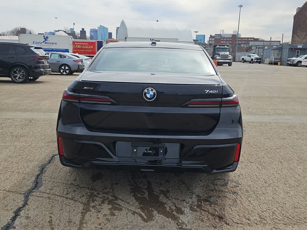 new 2025 BMW 7-Series car, priced at $107,150