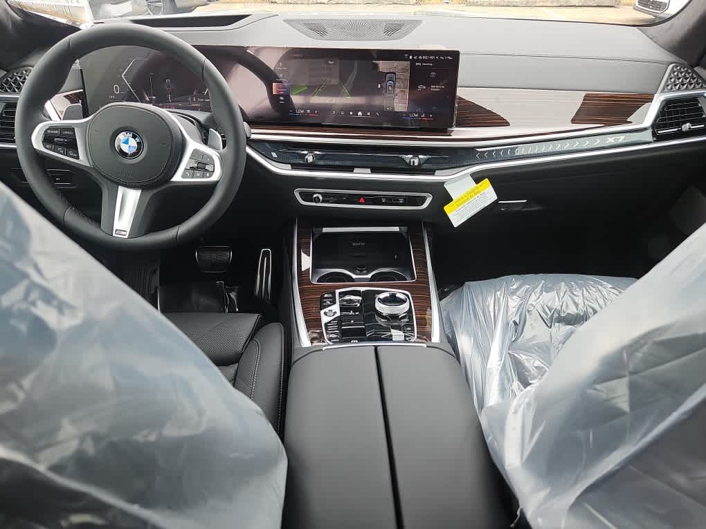 new 2026 BMW X7 car, priced at $99,575