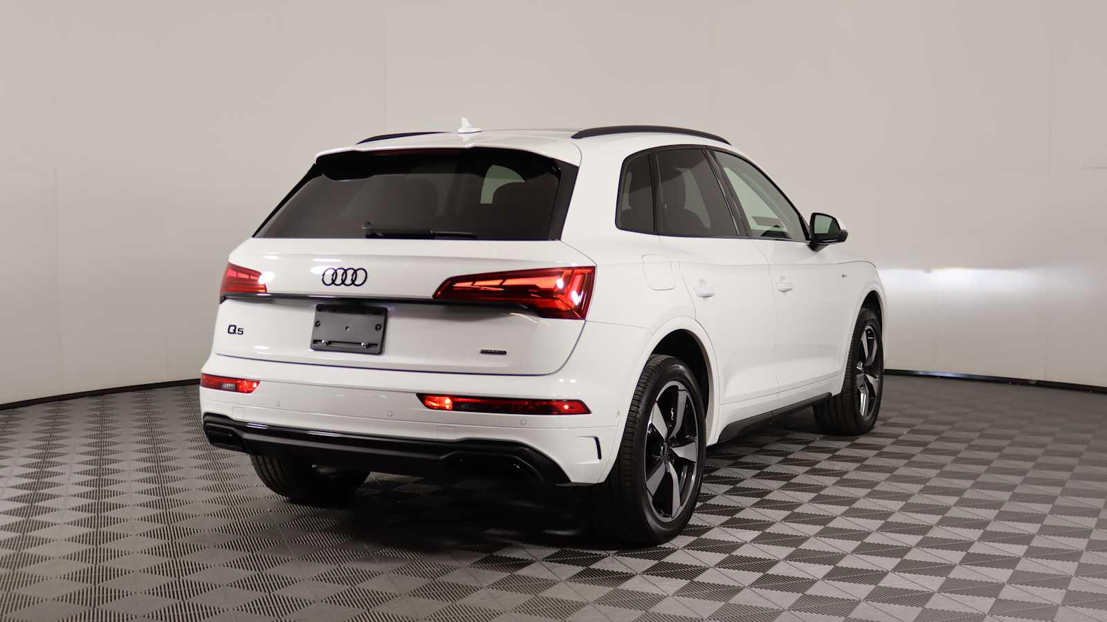 used 2022 Audi Q5 car, priced at $34,898