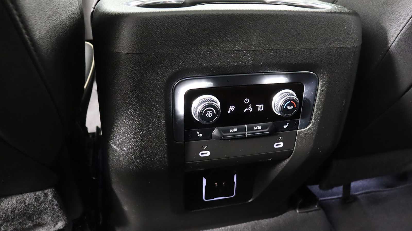 used 2022 GMC Yukon XL car, priced at $51,898