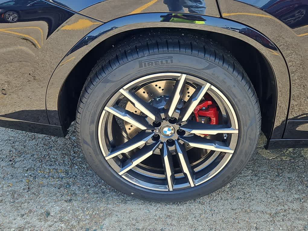 new 2025 BMW X4 M car, priced at $83,175