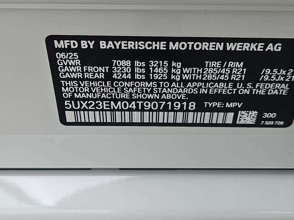 new 2026 BMW X7 car, priced at $95,165