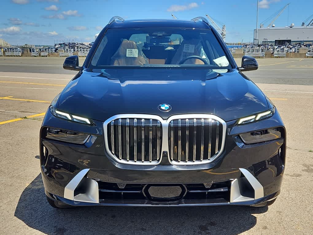 new 2025 BMW X7 car, priced at $92,525