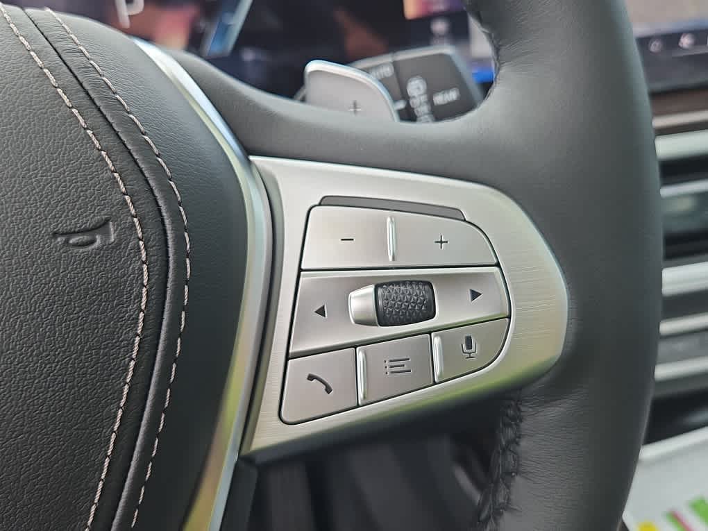new 2026 BMW X7 car, priced at $94,215