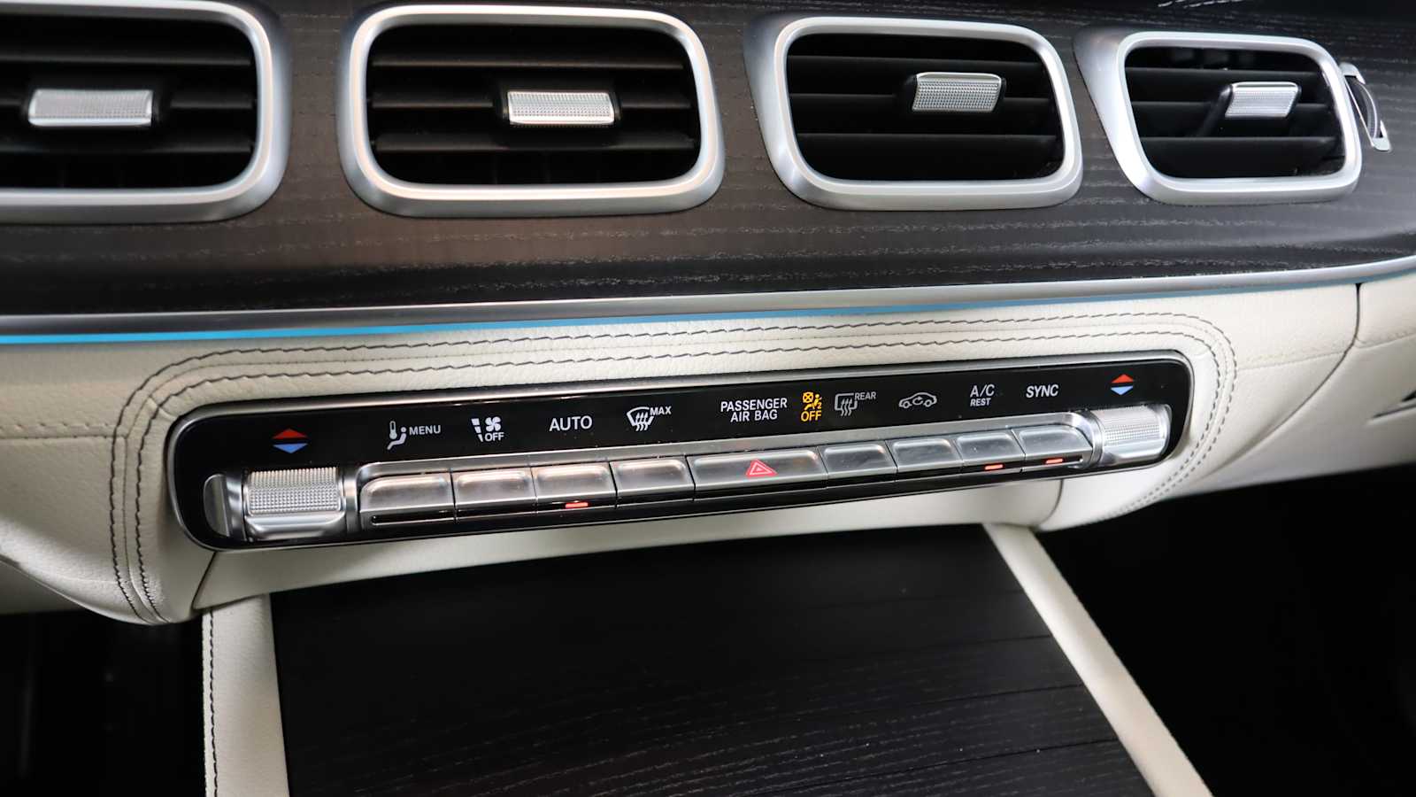 used 2021 Mercedes-Benz GLE 350 car, priced at $39,798