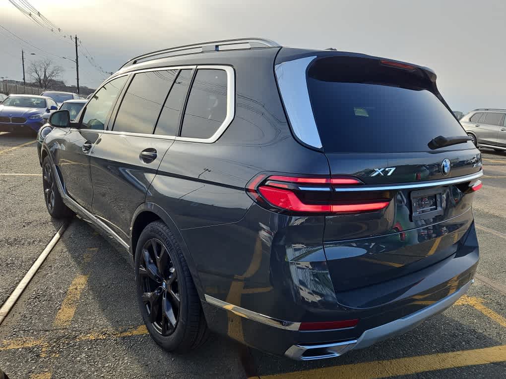 new 2025 BMW X7 car, priced at $94,275