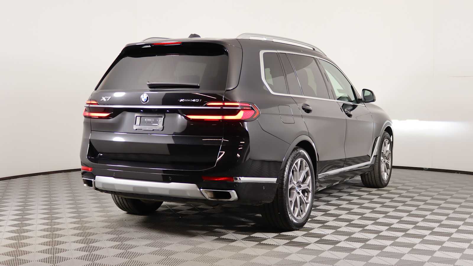 used 2025 BMW X7 car, priced at $82,798