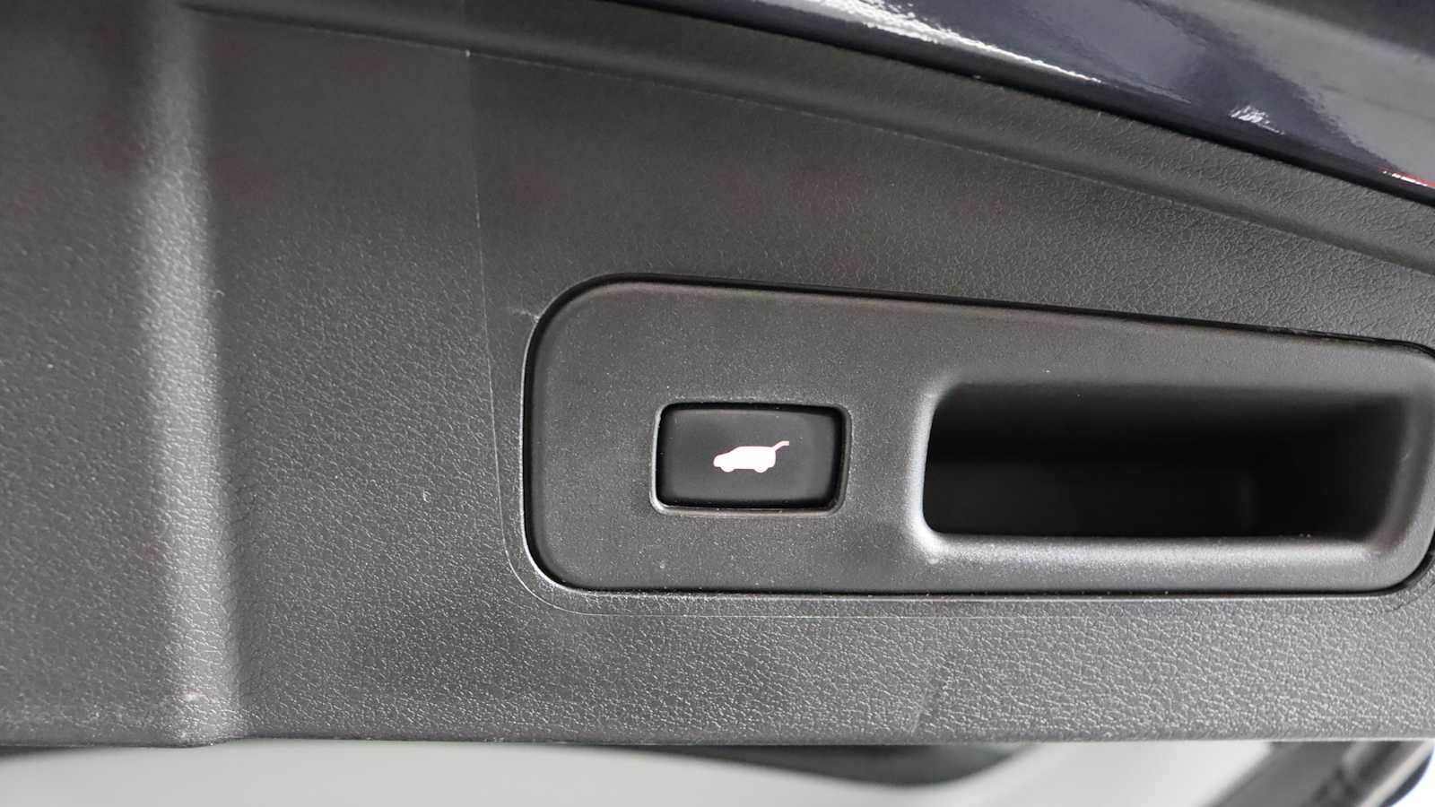used 2020 Acura MDX car, priced at $24,798