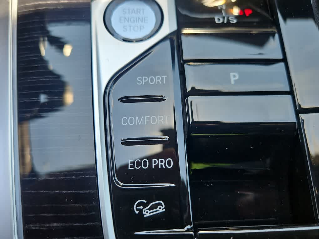 new 2026 BMW X7 car, priced at $119,805