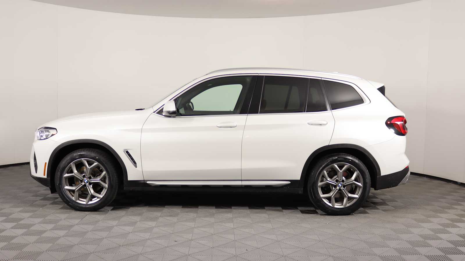 used 2022 BMW X3 car, priced at $37,898