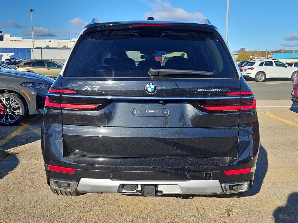 new 2025 BMW X7 car, priced at $92,175