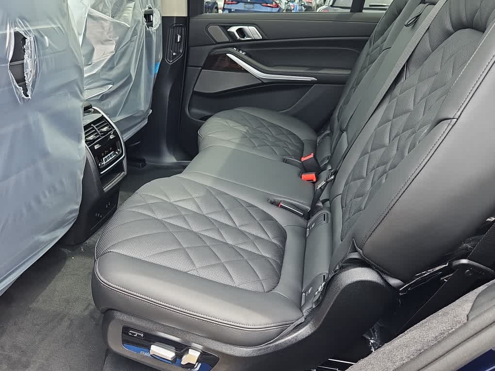 new 2026 BMW X7 car, priced at $94,265
