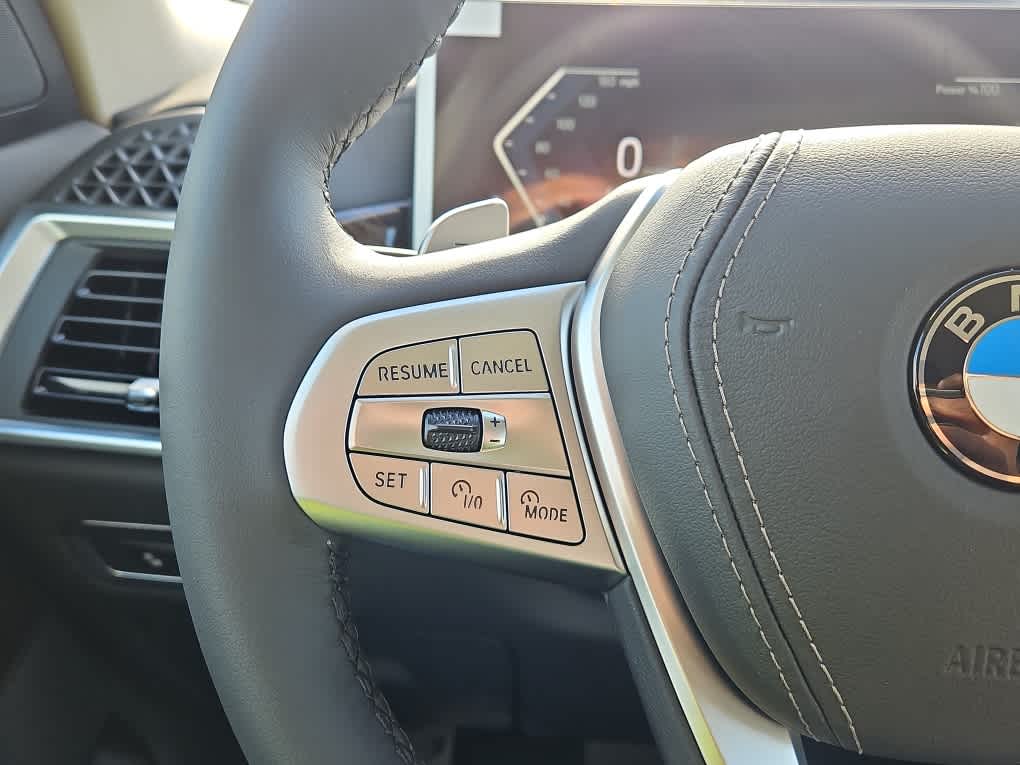 new 2025 BMW X7 car, priced at $88,625
