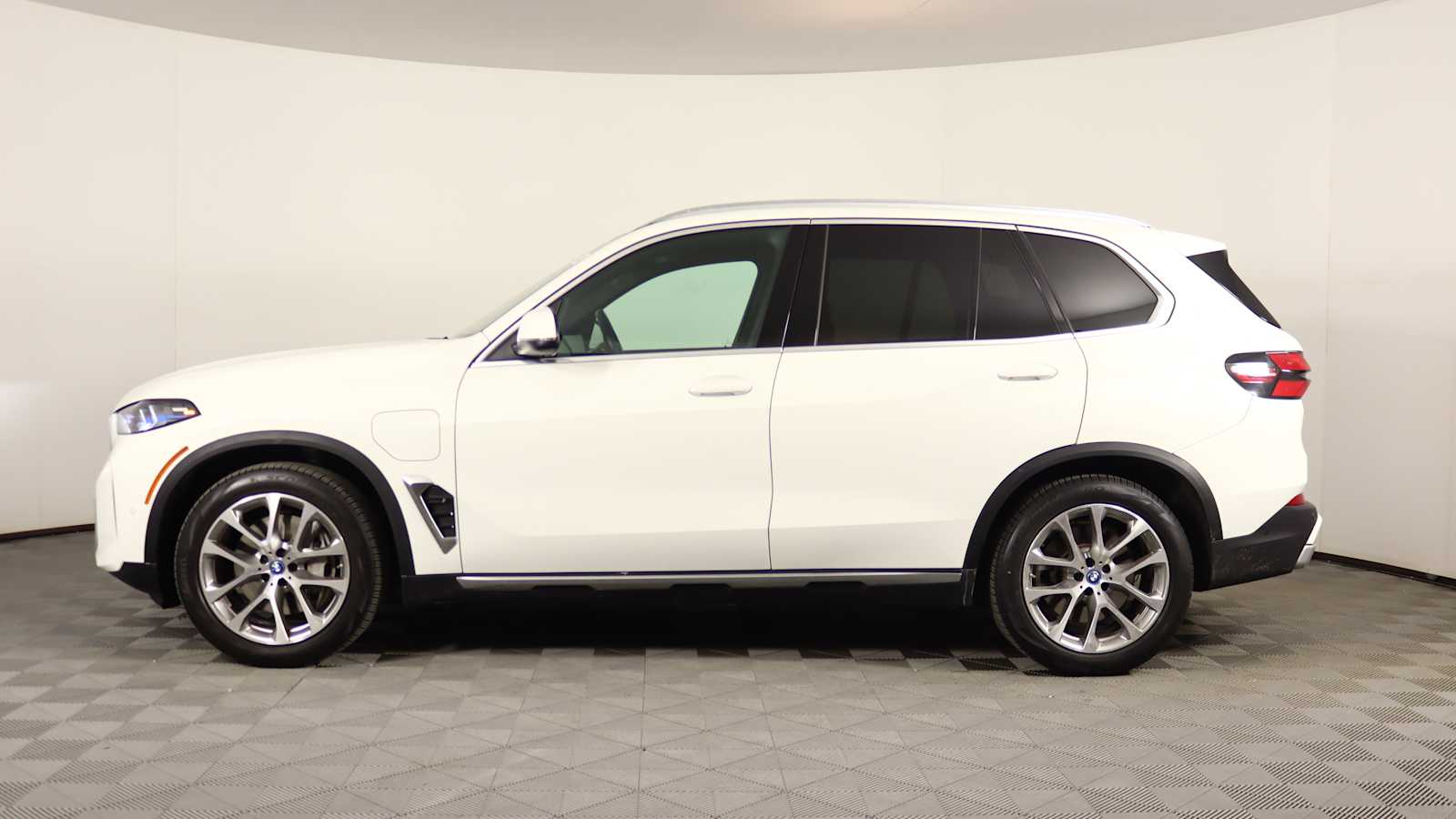used 2024 BMW X5 PHEV car, priced at $63,898