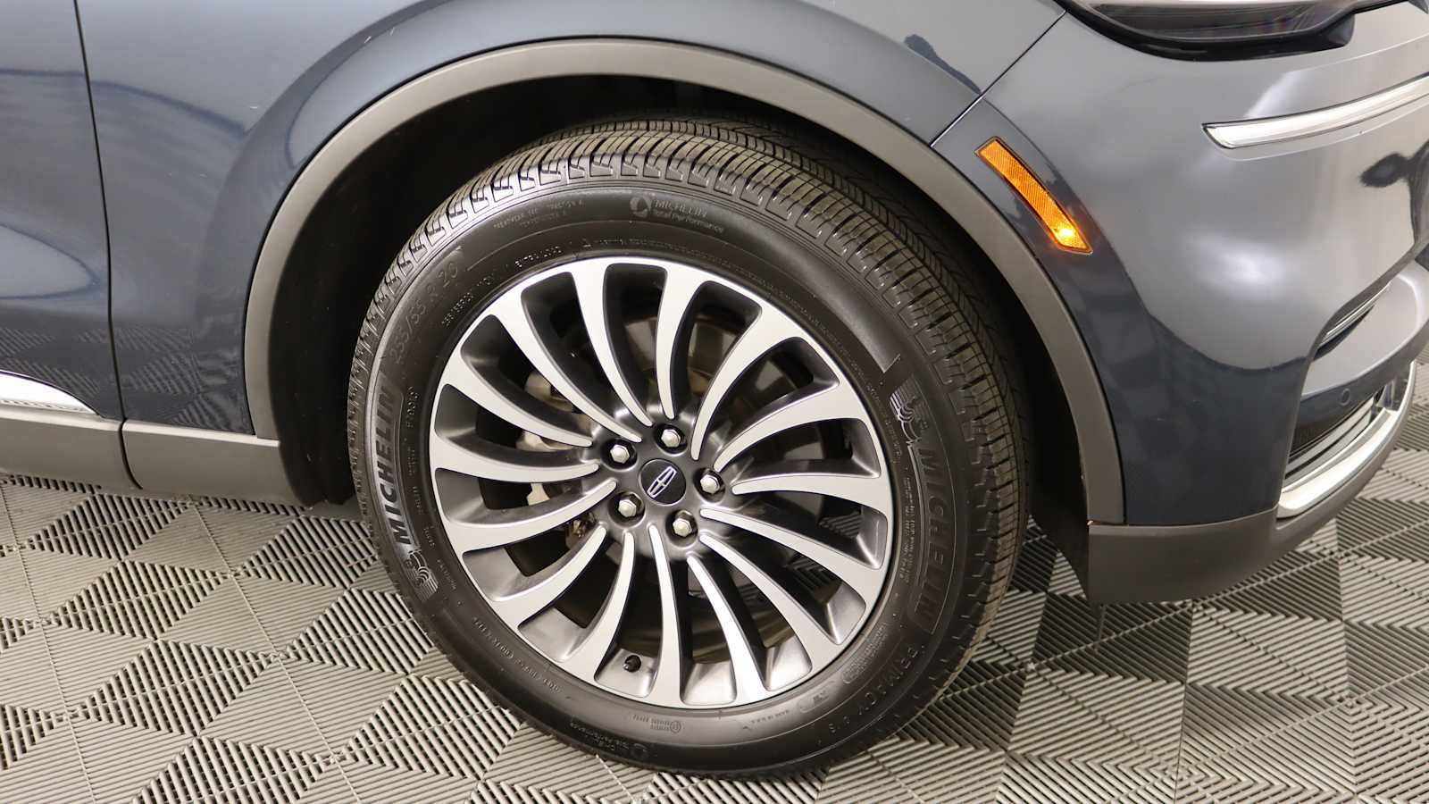 used 2022 Lincoln Aviator car, priced at $41,698