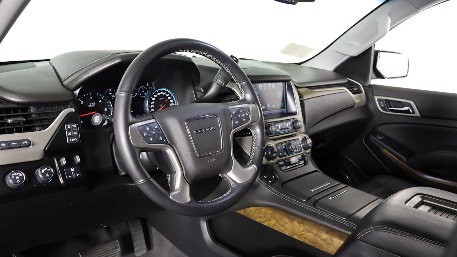 used 2020 GMC Yukon car, priced at $39,798
