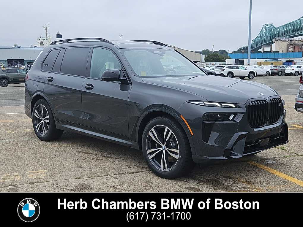 new 2026 BMW X7 car, priced at $125,745