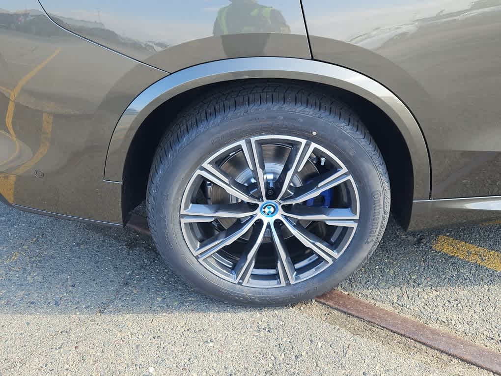 new 2025 BMW X5 car, priced at $86,125