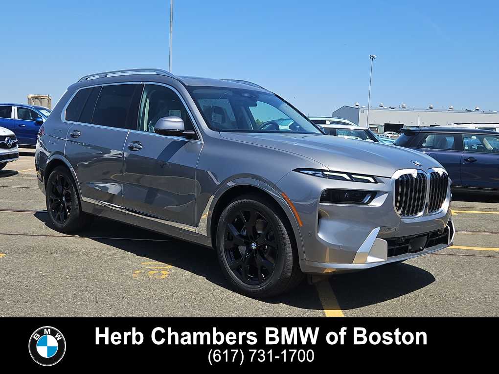 new 2026 BMW X7 car, priced at $92,525
