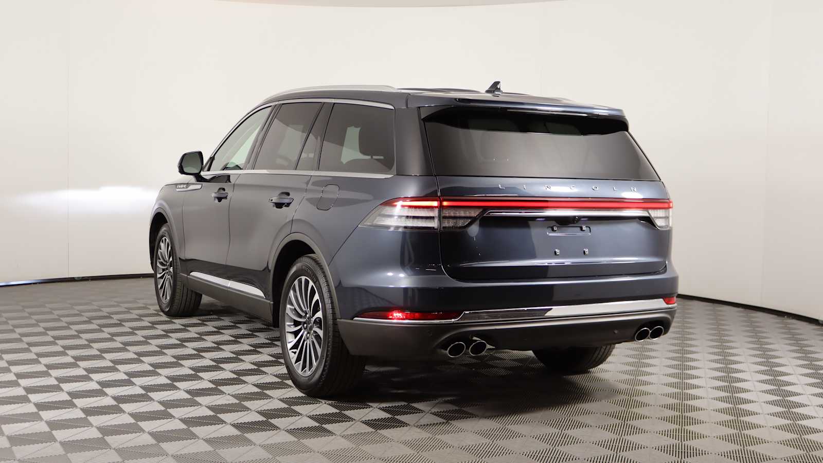 used 2022 Lincoln Aviator car, priced at $41,698